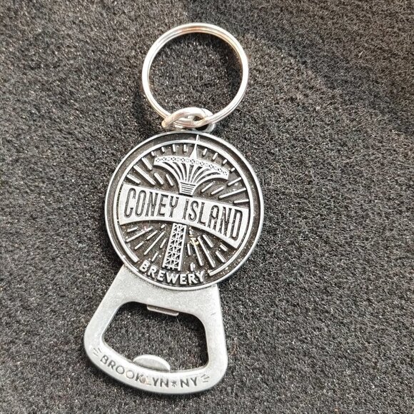 CONEY ISLAND Brewery Brooklyn New York Key Chain Metal - Picture 2 of 3